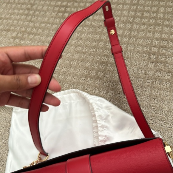 Michael Kors Red Greenwich Medium Saffiano Leather Shoulder Bag - Picture 13 of 15